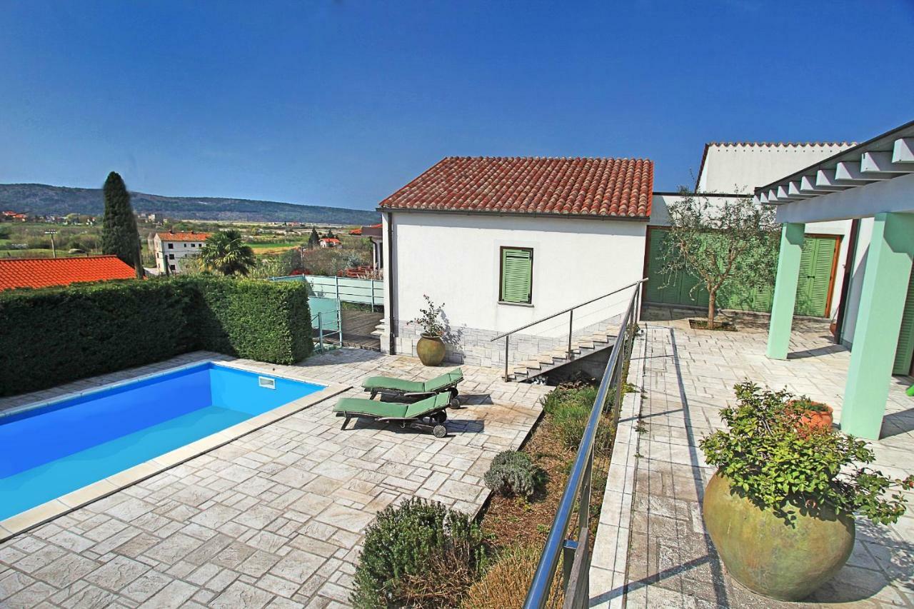 Spacious Villa In Parecag With A Swimming Pool Sečovlje Exteriér fotografie