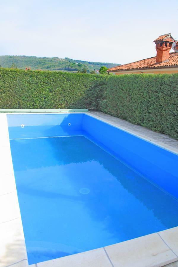 Spacious Villa In Parecag With A Swimming Pool Sečovlje Exteriér fotografie